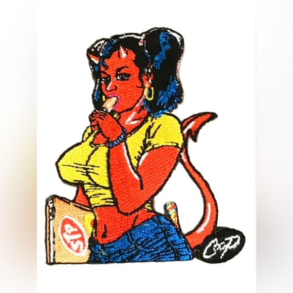 RARE 90s VINTAGE COOP SCHOOL GIRL PATCH – MINT CONDITION!🔥 - Picture 1 of 4